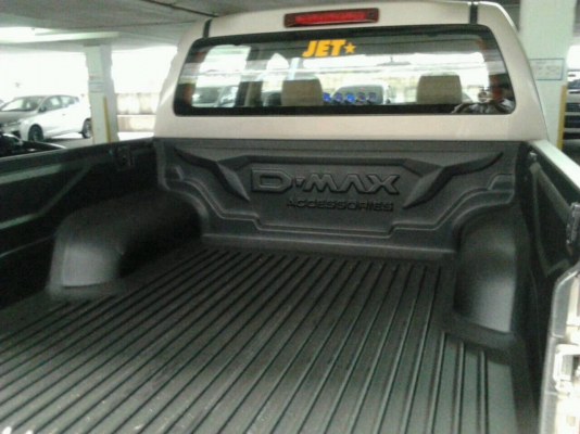 ขายแม็กลายเนอร์  4000 บาท ถอดจากป้ายแดD-MAX 4  ประตู