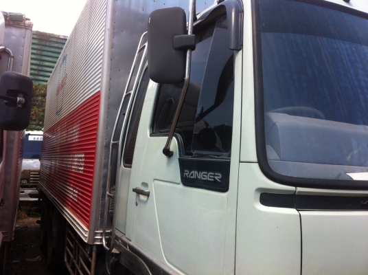 ขายรถ10ล้อตู้ทึบเครื่อง195แรง