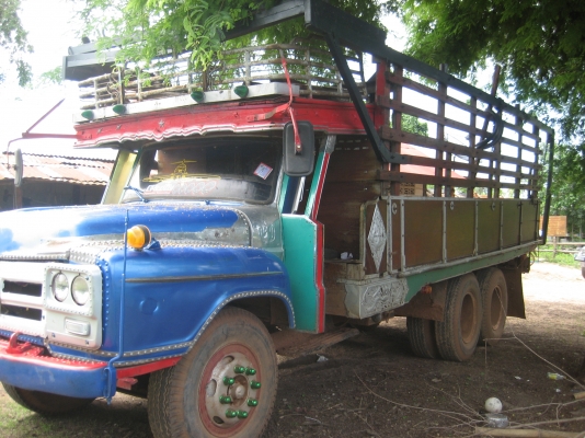 เครื่อง 6BD1  165 แรง  สโลกลาง  2 เพลา ทะเบียนเต็ม 305,000บาท