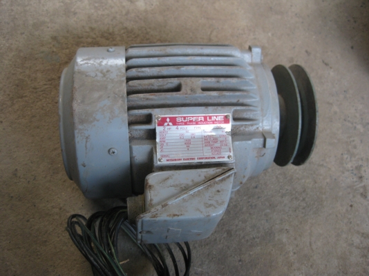 ขายมอเตอร์ 2 แรง 3 สาย 380 V MITSUBISHI ราคา 2500