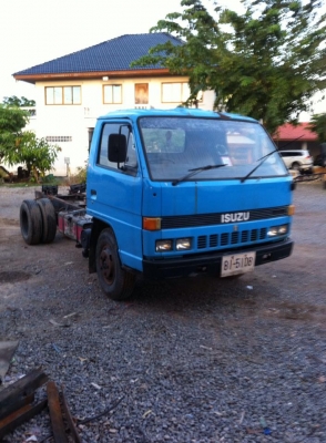 ขายหกล้อ NPR115เครื่อง4BD1 หัวคัสซี ยางดีทุกเส้น ขายหกล้อ NPR115เครื่อง4BD1 หัวคัสซี ยางดีทุกเส้น