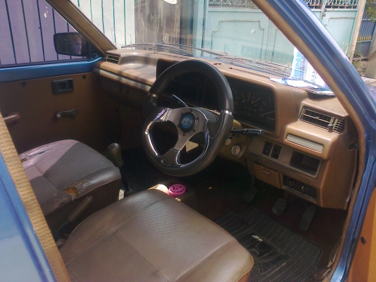 ขายรถford 5ประตูสภาพสวย