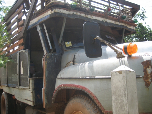 หัวยาว EH 700 /  168 แรง เกียร์กลาง   2 เพลา เบรคทิฟฟี่ 340,000 บาท