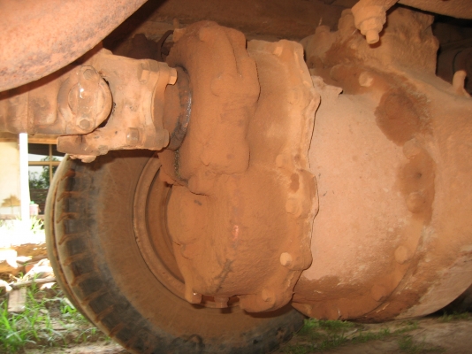 หัวยาว EH 700 /  168 แรง เกียร์กลาง   2 เพลา เบรคทิฟฟี่ 340,000 บาท