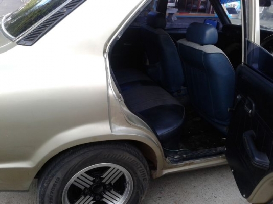 mazda 808 ไฟกลม สภาพสวย  39000