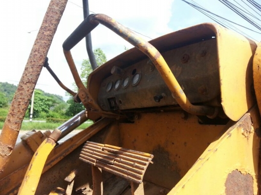 รถแท็คเตอร์  KOMATSU / D55S  ( รถเช็คนอก )  สนใจติดต่อ 081 - 6079515