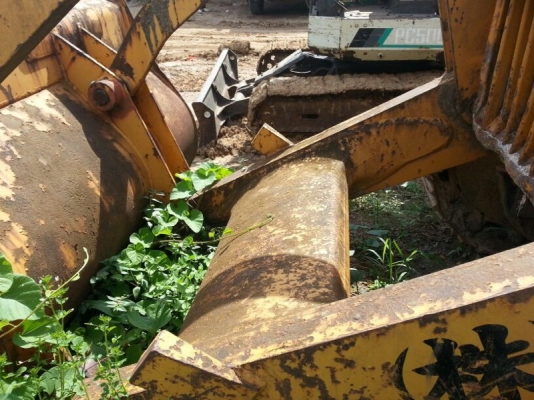 รถแท็คเตอร์  KOMATSU / D55S  ( รถเช็คนอก )  สนใจติดต่อ 081 - 6079515