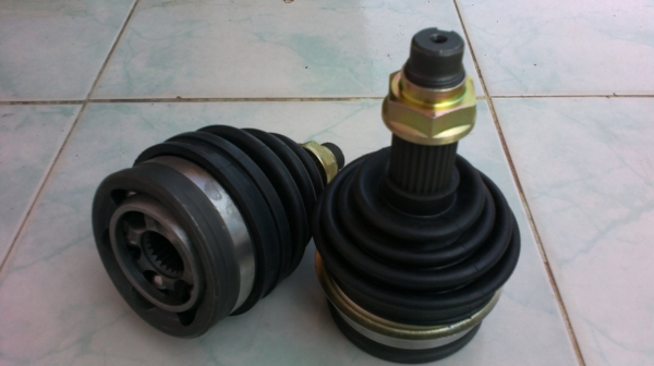 ขายเพลาขขับหน้า Honda