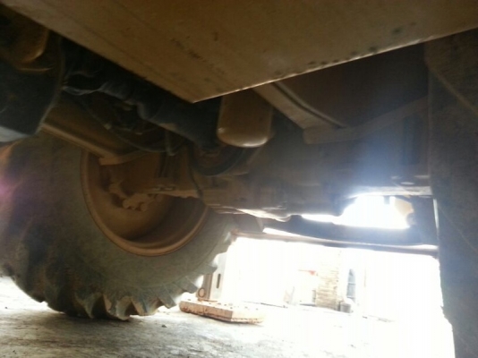 รถตัก CAT 422E  ( รถใช้งาน 3,200 ซม. )   สนใจติดต่อ 081 - 6079515