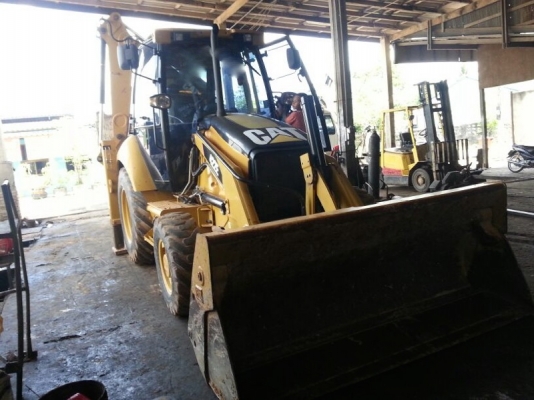 รถตัก CAT 422E  ( รถใช้งาน 3,200 ซม. )   สนใจติดต่อ 081 - 6079515