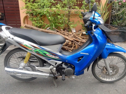 ขายเวฟ 125 R ปี 49 กุญแจใหญ่ สภาพภายนอกดีเดิมๆ,เครื่องดีไม่หลวม,ภาษีไม่ขาด เล่มพร้อมโอน