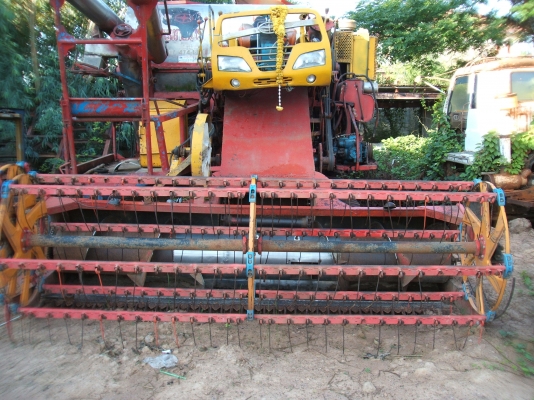 ขายรถเกี่ยวข้าวศักดิ์พัฒนา บิ๊ก 37