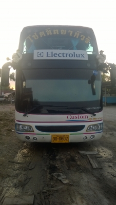 ขายรถบัส  1,350,000 พร้อมงาน *081-4104749*