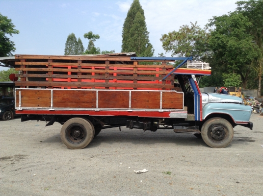 ขาย 6 ล้อหัวยาว  เครื่อง 6BB1 145 แรงม้า คัสซีสวย เฟืองท้าย FUSO สโลว์เกียร์กลาง พวงมาลัยพาวเวอร์ เอกสารทะเบียนพร้อมโอนครับ