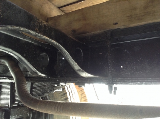 ขาย 6 ล้อหัวยาว  เครื่อง 6BB1 145 แรงม้า คัสซีสวย เฟืองท้าย FUSO สโลว์เกียร์กลาง พวงมาลัยพาวเวอร์ เอกสารทะเบียนพร้อมโอนครับ