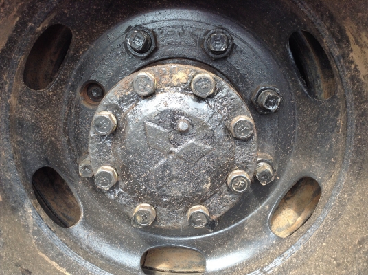 ขาย 6 ล้อหัวยาว  เครื่อง 6BB1 145 แรงม้า คัสซีสวย เฟืองท้าย FUSO สโลว์เกียร์กลาง พวงมาลัยพาวเวอร์ เอกสารทะเบียนพร้อมโอนครับ