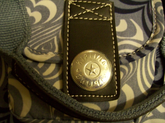 ขายกระเป๋าคิปลิ้งของใหม่ ราคาแสนถูกสบายใจคุณ