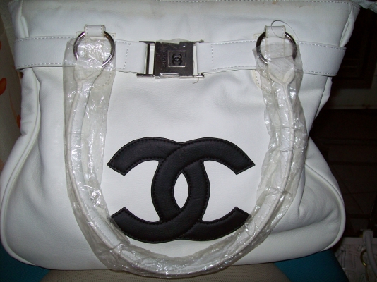 ขายกระเป๋าชาแนลและหลุยวิคตองเกรด A ราคาถูก