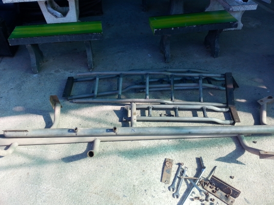 เพื่อนฝากขายครับ คอกเหล็กประปา รถโตโยต้า vigo แค็ป มีบันไดข้างสภาพดี สูงประมาณ 1.20ม. ราคา7500 บาทครับ เพื่อนฝากขายครับ คอกเหล็กประปา รถโตโยต้า vigo แค็ป มีบันไดข้างสภาพดี สูงประมาณ 1.20ม. ราคา7500 บาทครับ