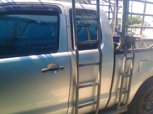 เพื่อนฝากขายครับ คอกเหล็กประปา รถโตโยต้า vigo แค็ป มีบันไดข้างสภาพดี สูงประมาณ 1.20ม. ราคา7500 บาทครับ เพื่อนฝากขายครับ คอกเหล็กประปา รถโตโยต้า vigo แค็ป มีบันไดข้างสภาพดี สูงประมาณ 1.20ม. ราคา7500 บาทครับ