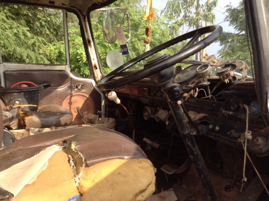 ขายเทเลอร์ 10 ล้อเพลาเดียว KT925 เครื่อง EH700 168 HP เบรคทิฟฟี่ พวงมาลัยพาวเวอร์ ยางใหม่ 10 เส้น ทะเบียนเต็มพร้อมโอน