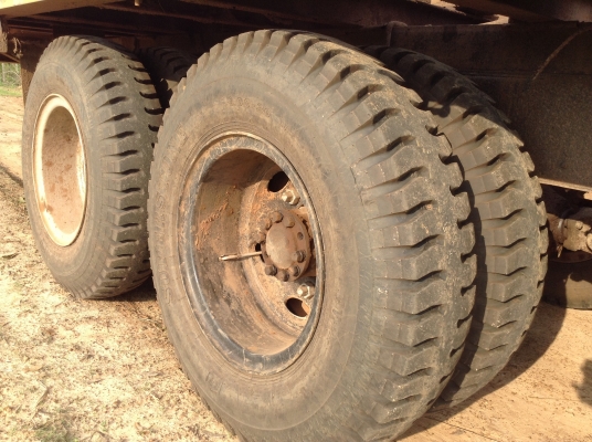 ขายเทเลอร์ 10 ล้อเพลาเดียว KT925 เครื่อง EH700 168 HP เบรคทิฟฟี่ พวงมาลัยพาวเวอร์ ยางใหม่ 10 เส้น ทะเบียนเต็มพร้อมโอน