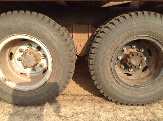 ขายเทเลอร์ 10 ล้อเพลาเดียว KT925 เครื่อง EH700 168 HP เบรคทิฟฟี่ พวงมาลัยพาวเวอร์ ยางใหม่ 10 เส้น ทะเบียนเต็มพร้อมโอน