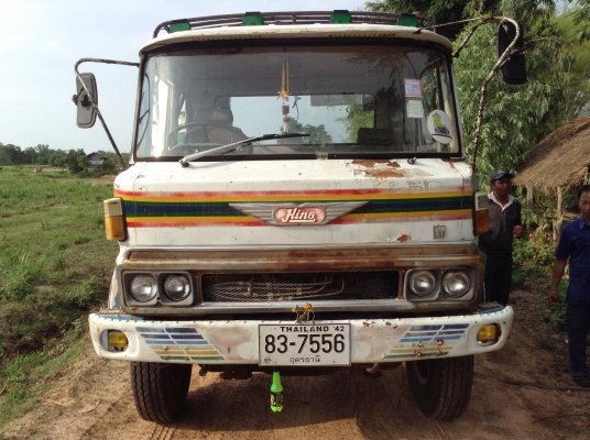 ขายเทเลอร์ 10 ล้อเพลาเดียว KT925 เครื่อง EH700 168 HP เบรคทิฟฟี่ พวงมาลัยพาวเวอร์ ยางใหม่ 10 เส้น ทะเบียนเต็มพร้อมโอน