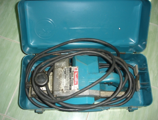ขายกบไฟฟ้า 3 นิ้ว Makita รุ่น 1100 (750w.)