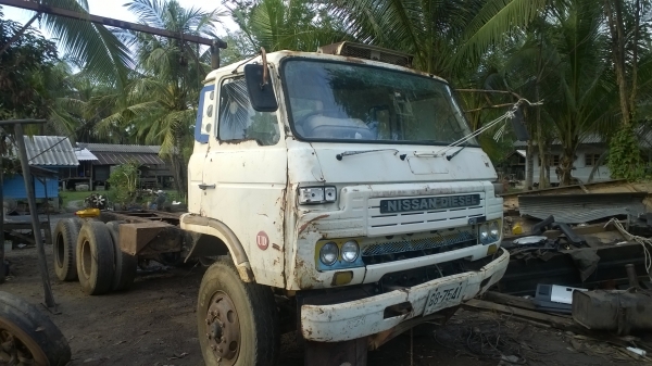 10ล้อ2เพลาหัว-คัสซี NISSAN UD CW30 รถห้างแท้ หัวเดิมบาง เล่มพร้อม ม.79 ไว้เรียบร้อย