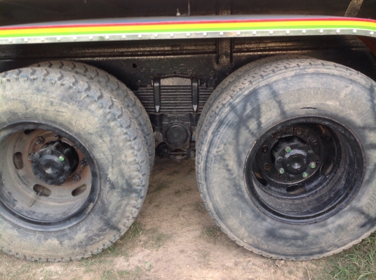 ขายสิบล้อดั้ม เฉินหลง 2 เพลา