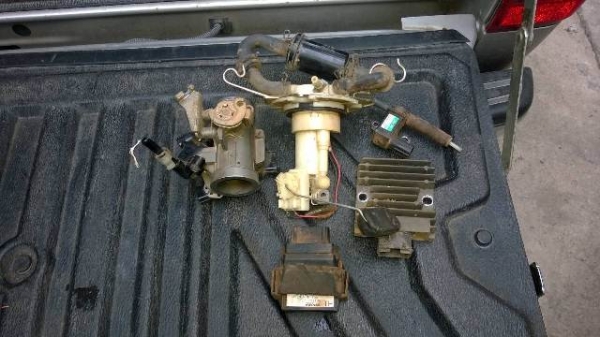 ขาย อะไหล่ CBR150 CBR150i  มีหลายอย่างคับ