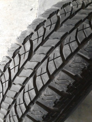 ใหม่ๆ ปี2013 YOKOHAMA GEOLANDER A/T-S 265/70R16  ชุด  4 เส้น โทร.081-427-3941