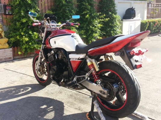 วุฒินนบุรี// ขาย CB400sf ปี97 รถสภาพสวยๆเครื่องดีพร้อมใช้ท่อแต่งสวยๆเอกสารอินวอย+สรรพสารมิตร