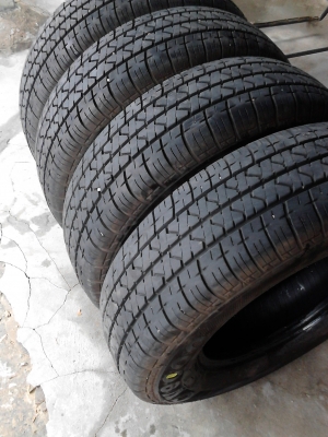 ปี2013.  195R14  Firestone CV9000  มี 4;เส้น  tel.081-427-3941