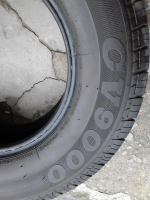 ปี2013.  195R14  Firestone CV9000  มี 4;เส้น  tel.081-427-3941