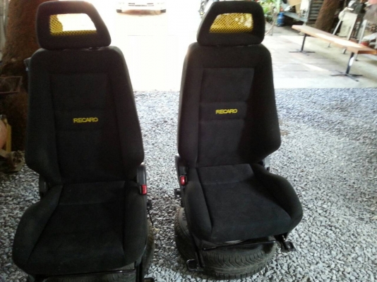 ขายเบาะ recaroหัวตาข่ายเหลือง สภาพสวยมาก