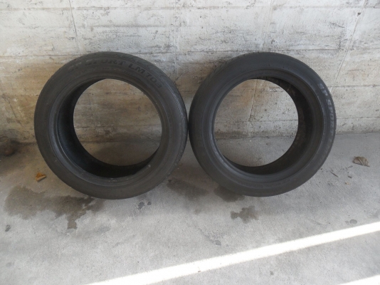 ยาง DUNLOP 225/50R17 ปี09 สวยๆ 1 คู่ ราคา 1500 บาท