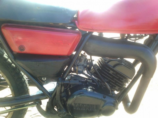 ขาย DT100  เครื่องติดขี่ได้  สนใจติดต่อ ราคาถูก 0933211668 0836798716