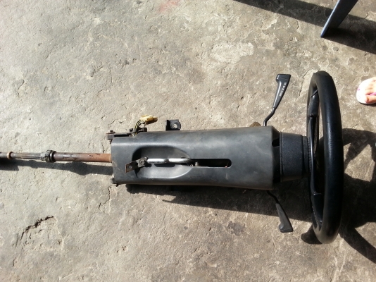 ขายคอพวงมาลัย bmw e28