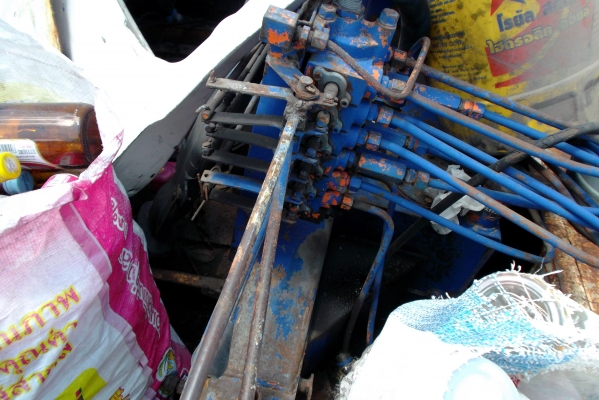 ขายด่วนเครนUNIท้องแบน3ตัน1ปอก2ชักสภาพสวยอุปกรณ์ครบ