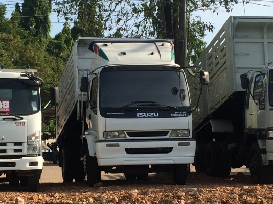 ISUZU DECA FTR 200 hp กระบะดั้ม รถสวยมาก