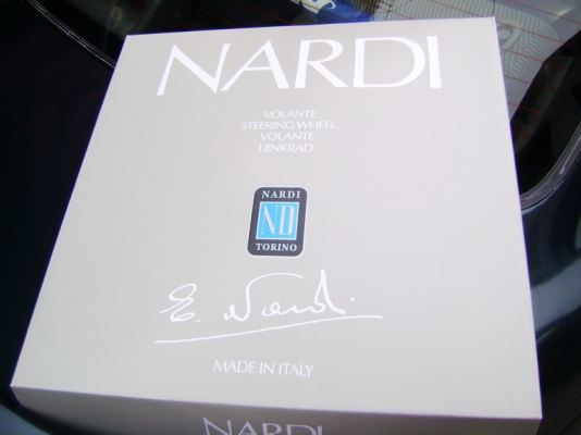 พวงมาลัย NARDI