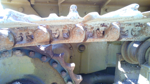 รถแทรคเตอร์ CAT ดี5B เกียร์ตัด รถสวย ทำงานดี ไม่มีทะเบียน ชอบราคาเท่าไร ต่อรองกันได้ครับ