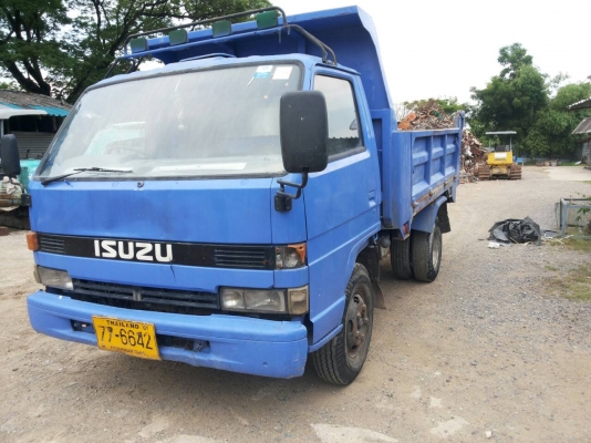 ขายด่วน รถหกล้อ ดั้ม ISUZU NPR 130 สภาพพร้อมใช้
