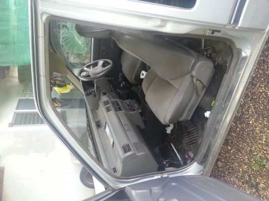 อีซูซุ มังกรทอง สีบรอนซเงิน ปี94 สภาพดี