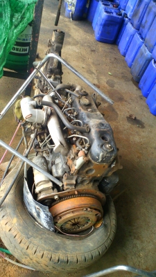 เครื่องและเกียร์ รถตู้อีซูสุ บัดดี้ สภาพพร้อมใช้งานดีปกติ พร้อมเอกสารใบคุมเครื่อง