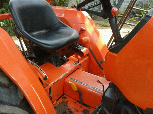 ขายรถไถ KUBOTA L2808 สีเดิมๆไม่ได้ทำสี ขายรถไถ KUBOTA L2808 สีเดิมๆไม่ได้ทำสี