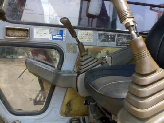 รถแบคโฮ HITACHI EX100-2 เก่านอก สภาพพร้อมใช้ สมบูรณ์ทุกอย่าง เอกสารใบอินวอยซ์