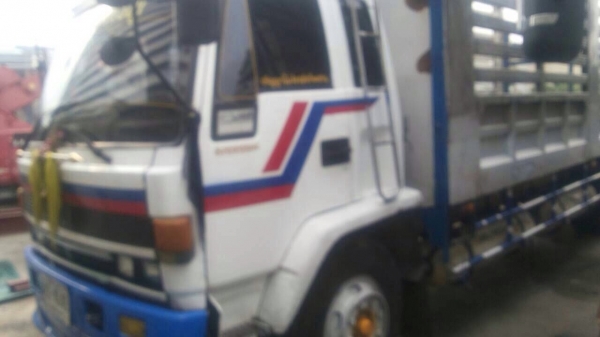 ขายรถบรรทุกหกล้อ ISUZU FTR11NYK เครื่องเดิม 165 แรง แก๊ส NGV 6 ถัง ทะเบียนพร้อม ขายรถบรรทุกหกล้อ ISUZU FTR11NYK เครื่องเดิม 165 แรง แก๊ส NGV 6 ถัง ทะเบียนพร้อม